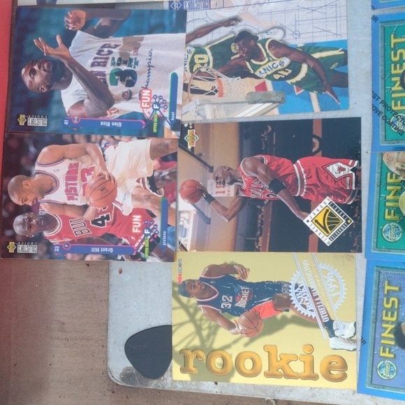 Assorted Basketball Trading Cards Collection - Picture 2 of 4